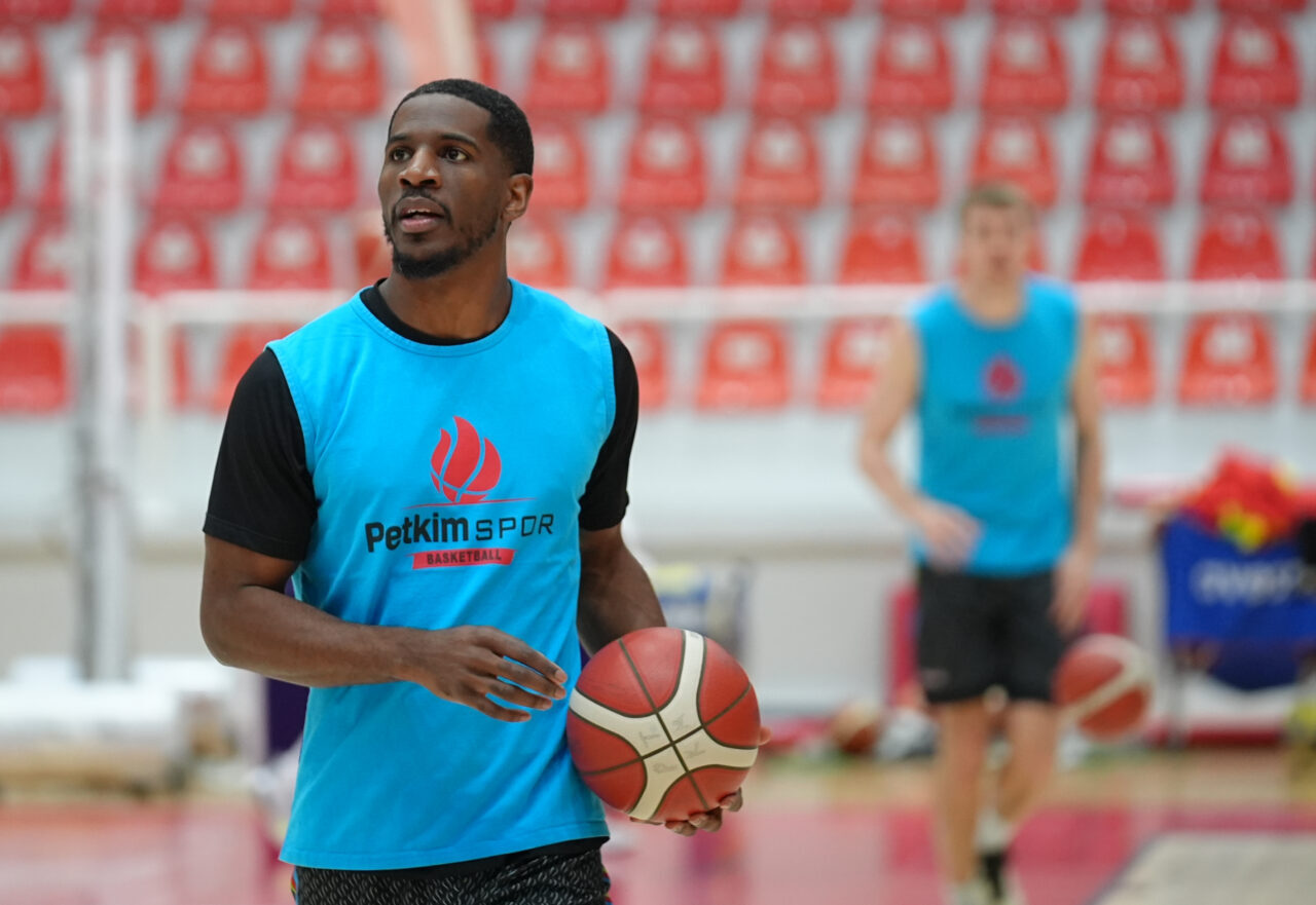 - Aliağa Petkimspor Başantrenörü Burak Gören:
- "Son 16'ya gelmeyi bir