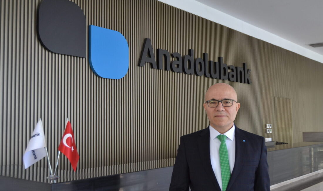 - Anadolubank Genel Müdürü Suat İnce:
- "Önümüzdeki dönemde de uluslararası