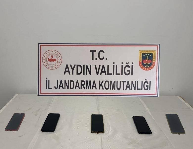 Aydın’da gerçekleştirilen Sibergöz operasyonunda 11 şüpheli hakkında adli işlem başlatıldı.