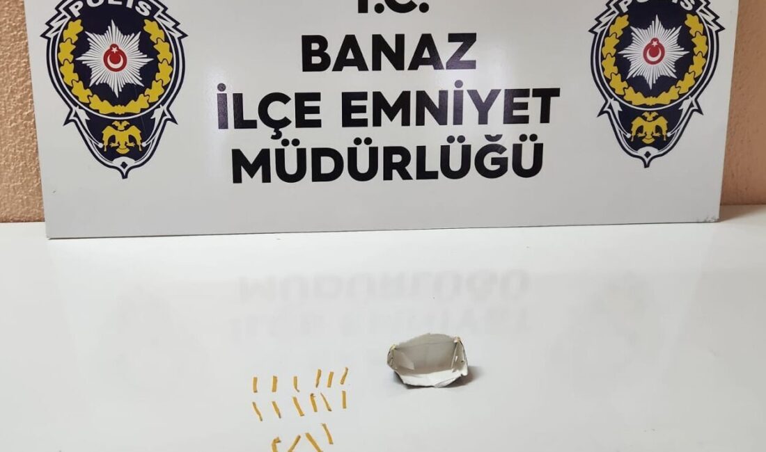 UŞAK (AA) – Uşak'ın Banaz ilçesinde üzerinde uyuşturucu bulunan şüpheli,