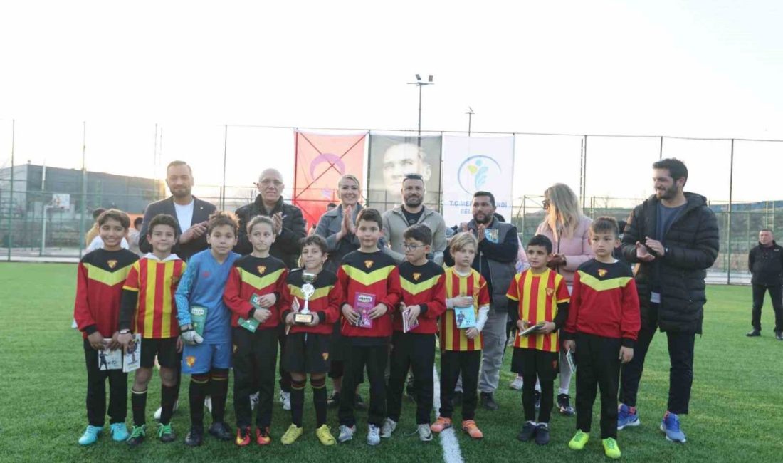 Merkezefendi Belediyesi’nin sömestr tatiline özel düzenlediği futbol turnuvası final maçının