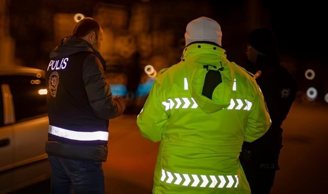 Bilecik’te, il genelinde gerçekleştirilen polis denetimlerinde bin 576 sürücüye cezai