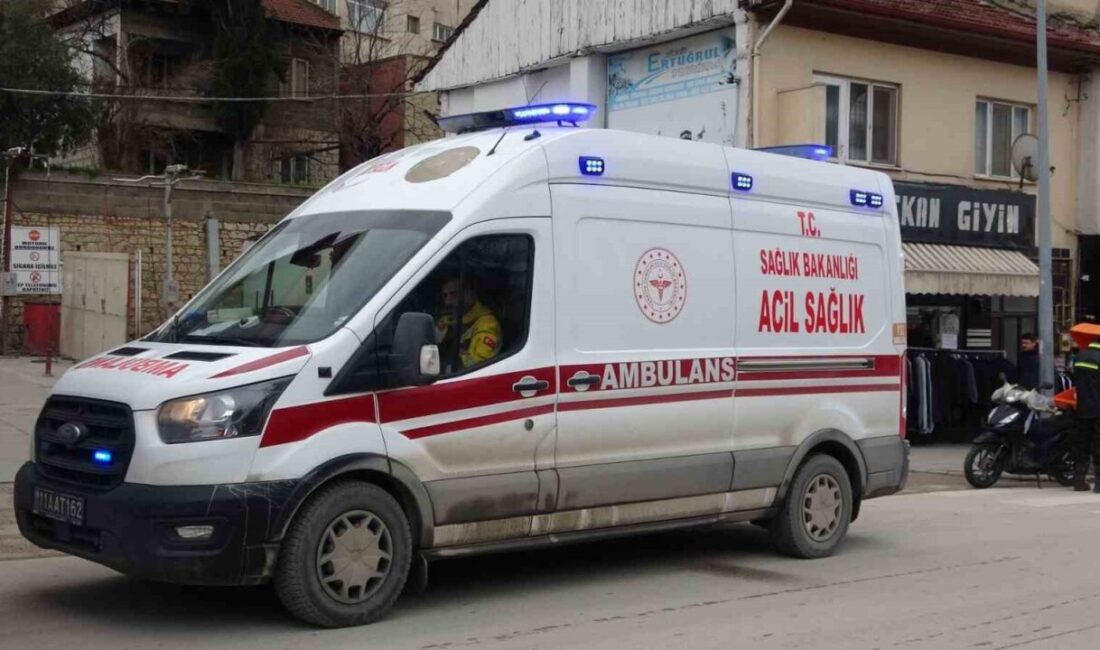 Bilecik’te seyir halindeki motosikletlerin çarpışması sonucu meydana gelen trafik kazasında