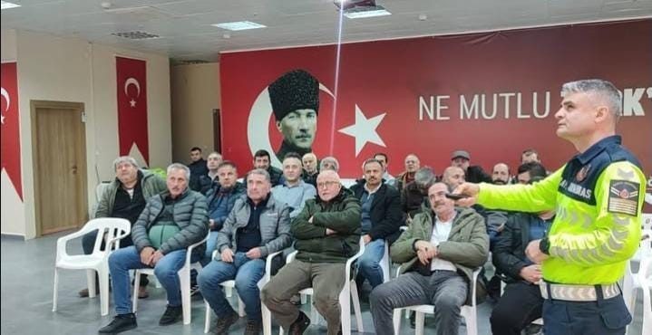 Bilecik İl Jandarma Komutanlığınca il genelinde taksi şoförlerine ‘Trafik Eğitim’