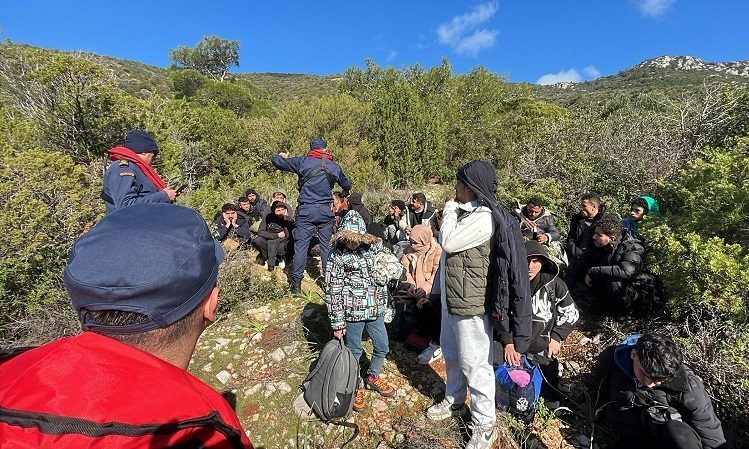 MUĞLA (AA) – Muğla'nın Bodrum ilçesinde aralarında çocuklarında bulunduğu 45