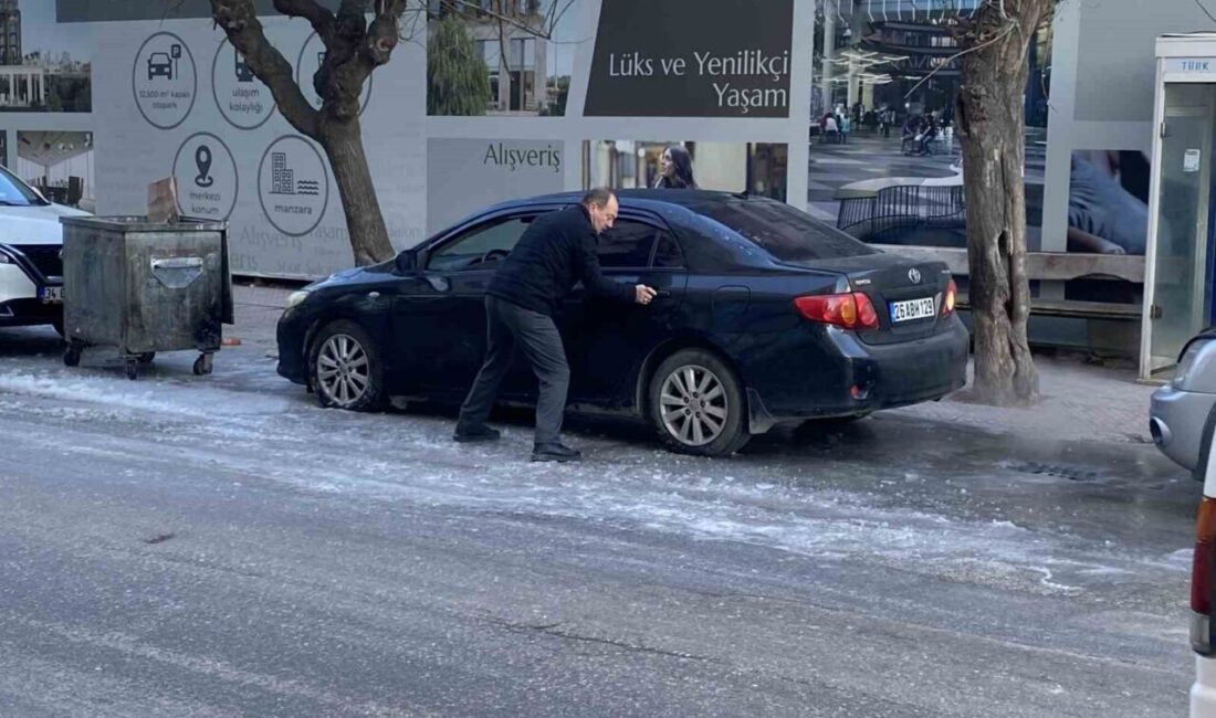 Eskişehir’de zeminin buzlanması sonucunda bir sürücü otomobilini park ettiği yerden