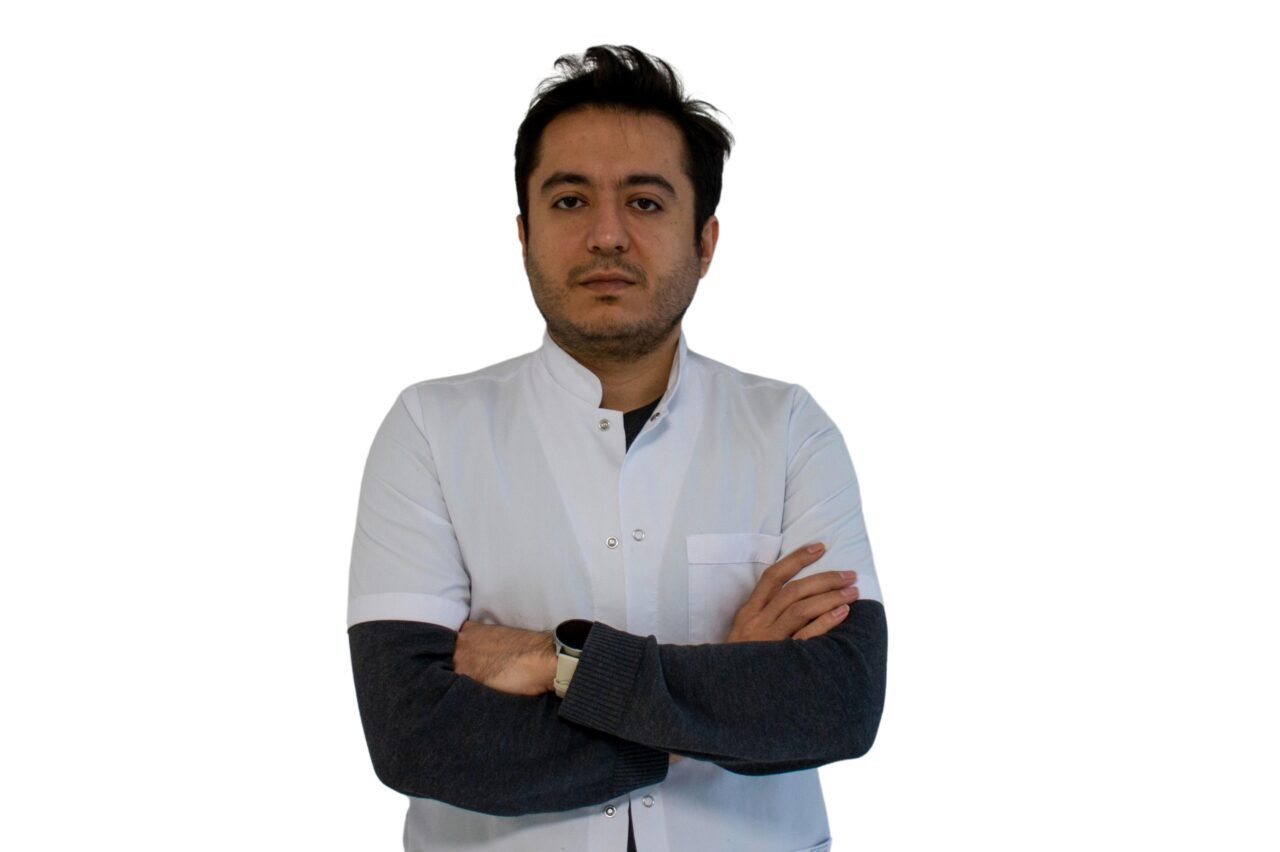 - Biruni Üniversitesi Diş Hekimliği Fakültesi Hastanesinden Dr. Öğretim Üyesi