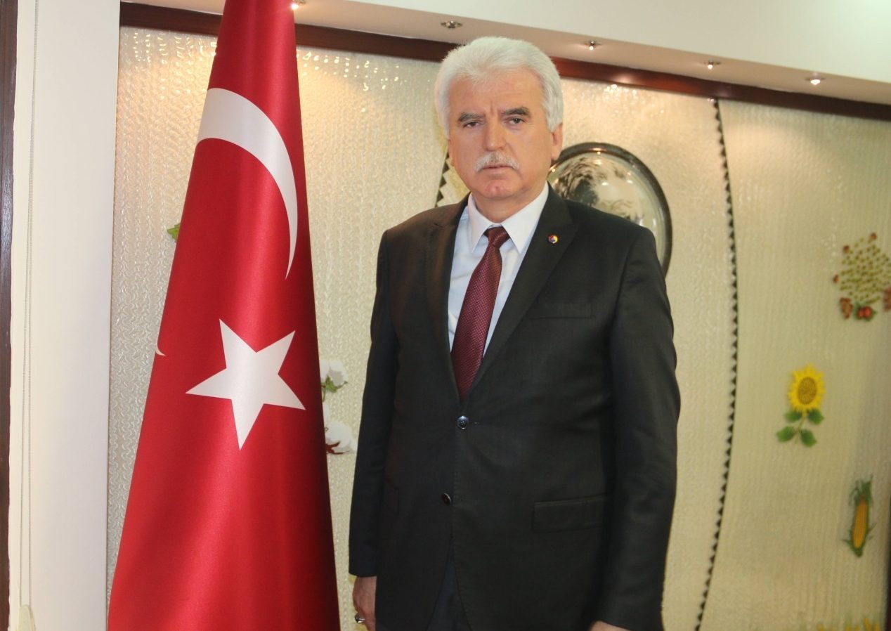 - Denizli Ticaret Odası Başkanı İbrahim Tefenlili:
-"Açıklanan projeden ilk kez