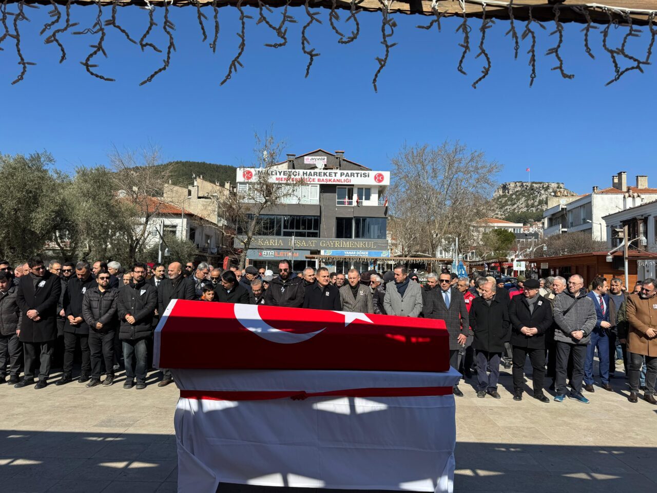 MUĞLA (AA) – Muğla'da 70 yaşında hayatını kaybeden emekli Vali