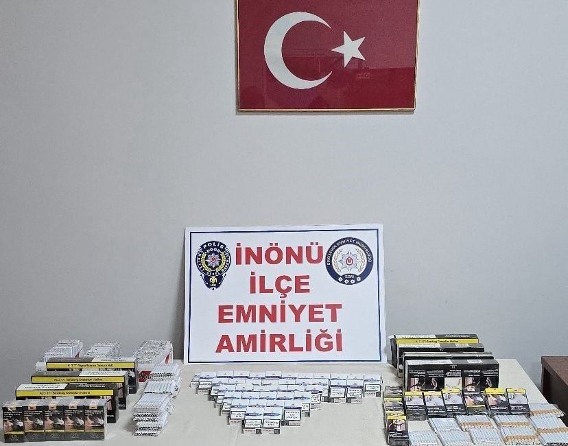 Eskişehir’de polis ekiplerince yapılan iş yeri aramasında bin 600 dal