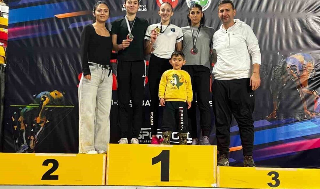 Türkiye Atletizm Federasyonu tarafından İstanbul’da düzenlenen Büyükler Salon Türkiye Şampiyonası’nda,