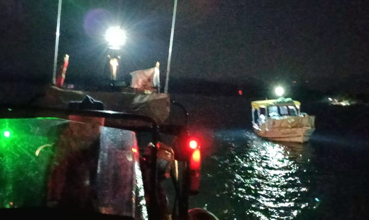MUĞLA (AA) – Muğla'nın Fethiye ilçesi açıklarında sürüklenen teknedeki 6