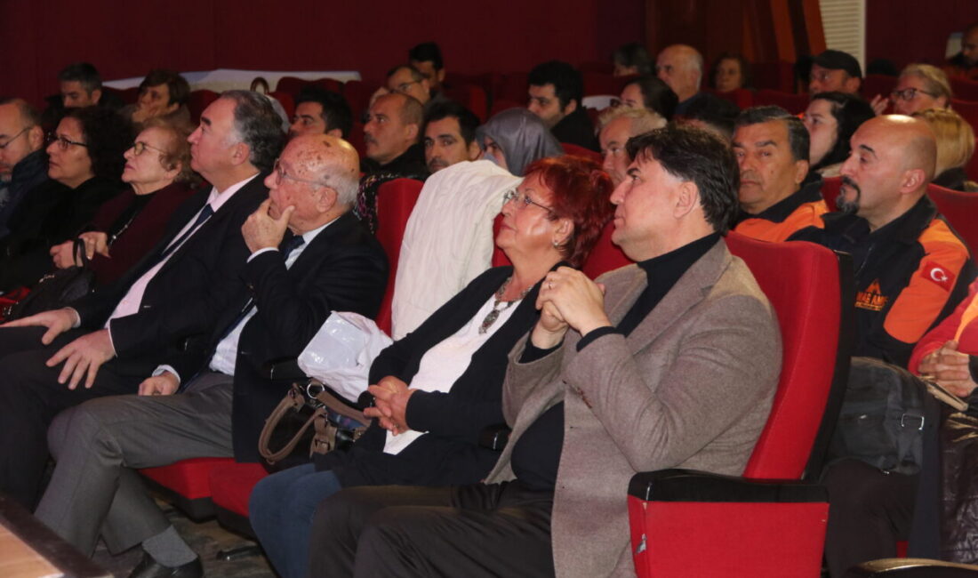 MUĞLA (AA) – Muğla'nın Fethiye ilçesinde, "Afetlere Karşı Güvenli Fethiye"