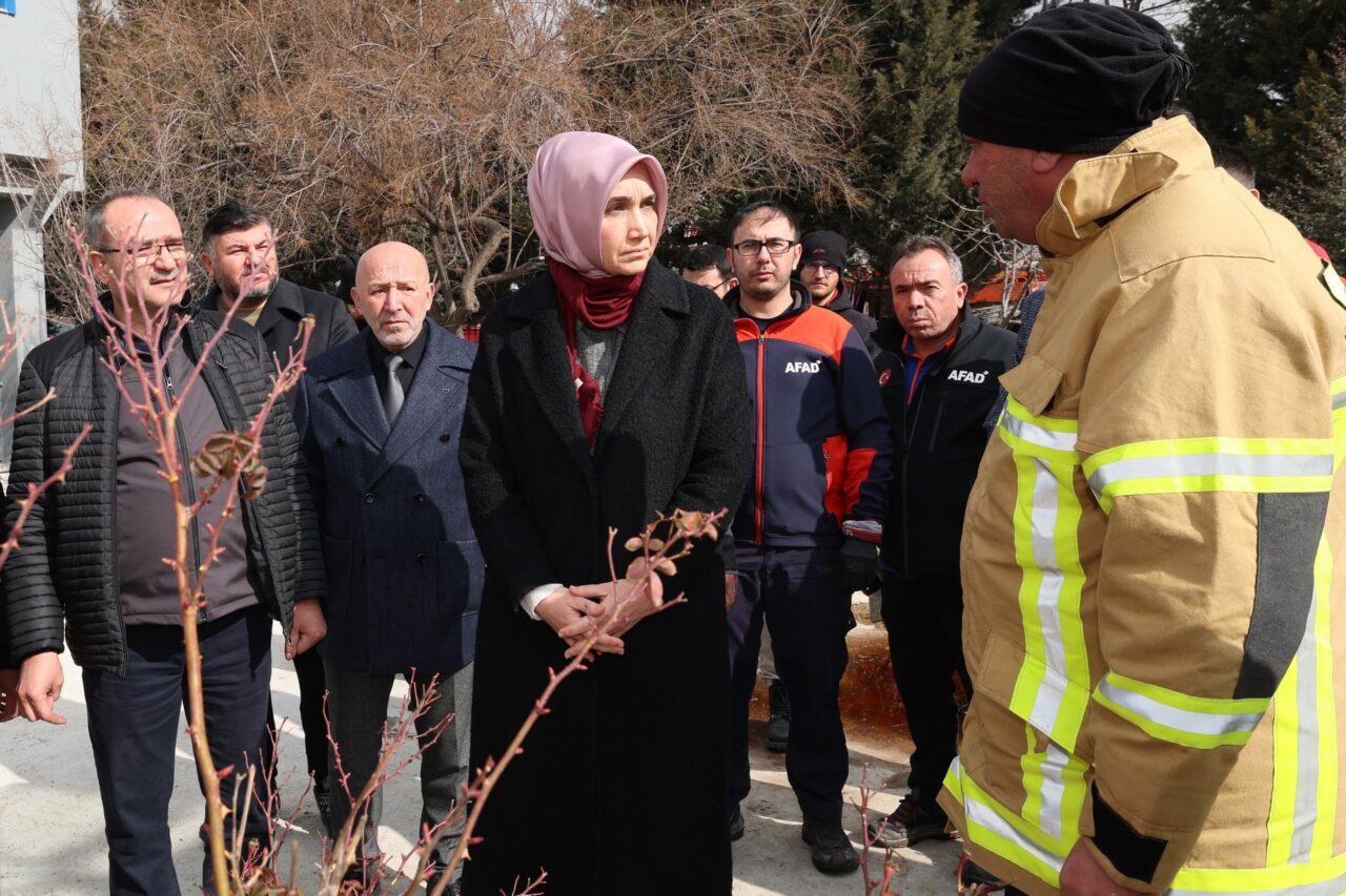 - Vali Yiğitbaşı:
- "Yangının çıkış sebebiyle ilgili netleşen bir şey