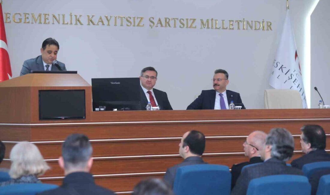 Eskişehir Valisi Hüseyin Aksoy’un başkanlığında İl Hayvanları Koruma Kurulu Toplantısı