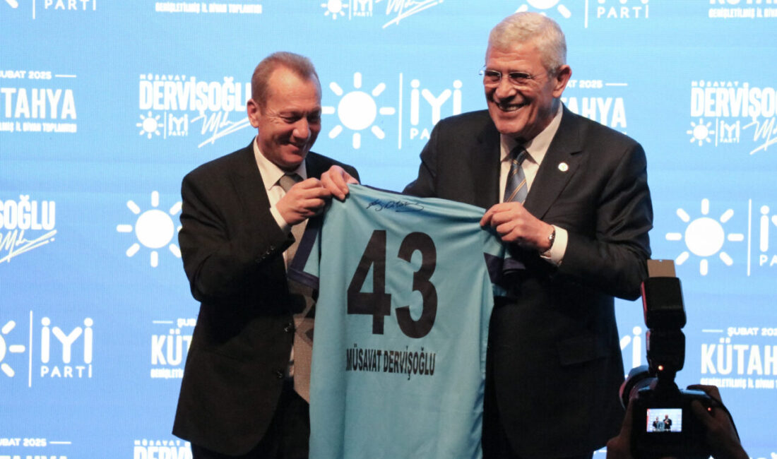 KÜTAHYA (AA) – İYİ Parti Genel Başkanı Müsavat Dervişoğlu, Kütahya'da