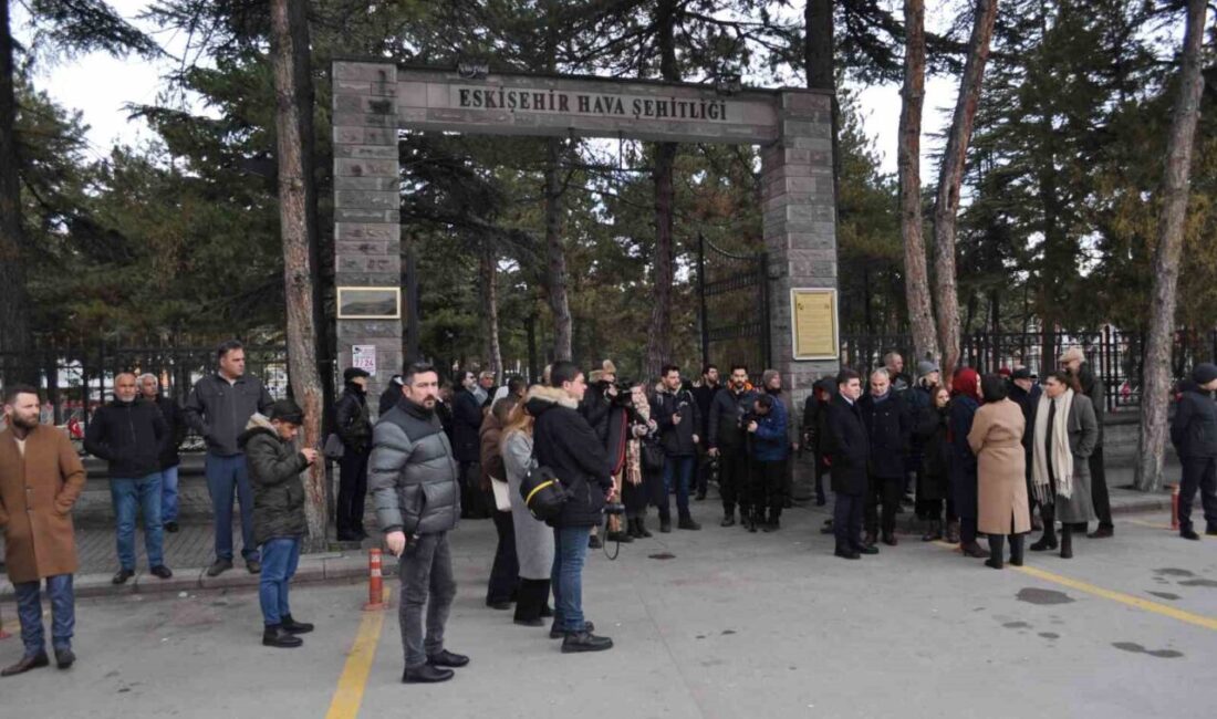 Eskişehir’e gelen ve saat 14.00’da Hava Şehitliği’ni ziyaret edeceği bildirilen