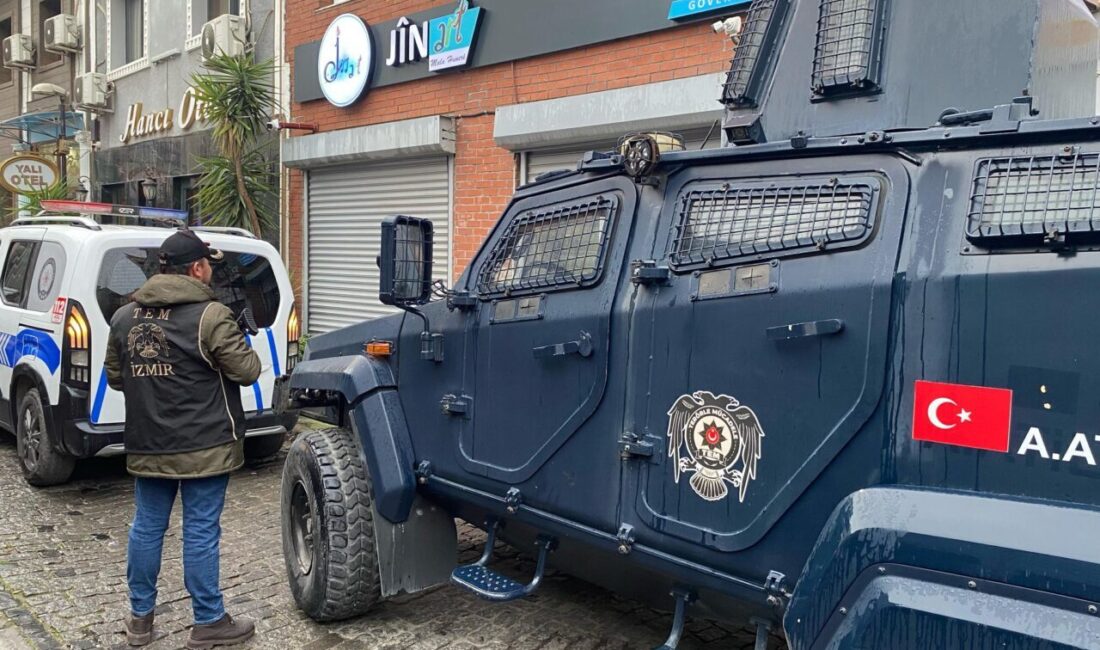İZMİR (AA) – İzmir merkezli 3 ilde terör örgütü PKK/KCK'ya