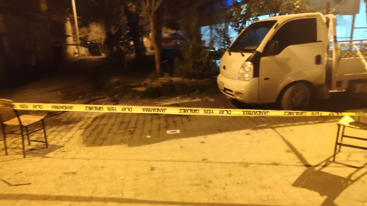 İZMİR (AA) – İzmir'in Ödemiş ilçesinde çıkan silahlı kavgada 1