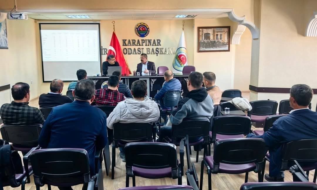 Konya’nın Karapınar ilçesinde çiftçilere yönelik bilgilendirme toplantısı düzenlendi. Karapınar Ziraat
