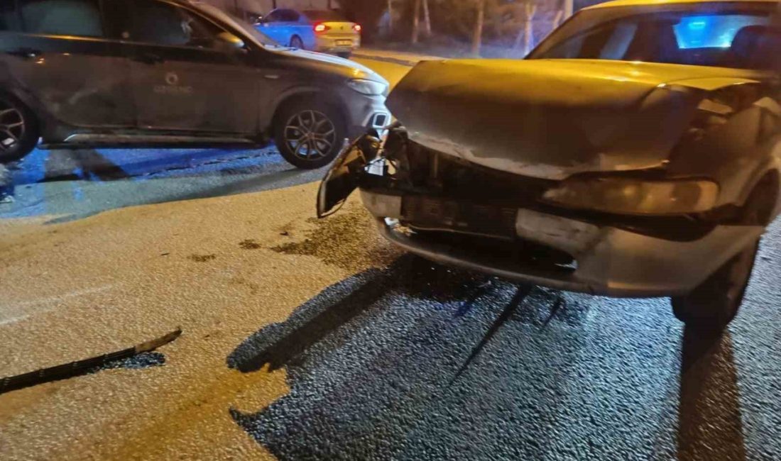 Eskişehir’de kavşakta iki aracın çarpışması sonucu meydana gelen trafik kazasında