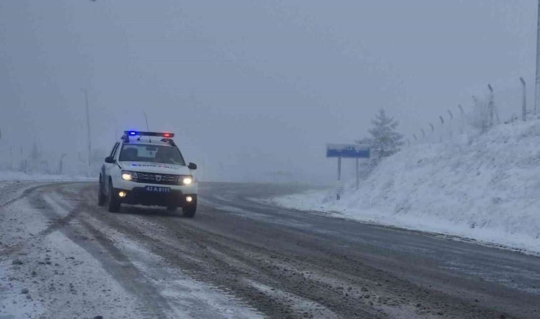 Kütahya’nın Domaniç ilçesinden etkili olan kar yağışı ve tipi Kocayayla