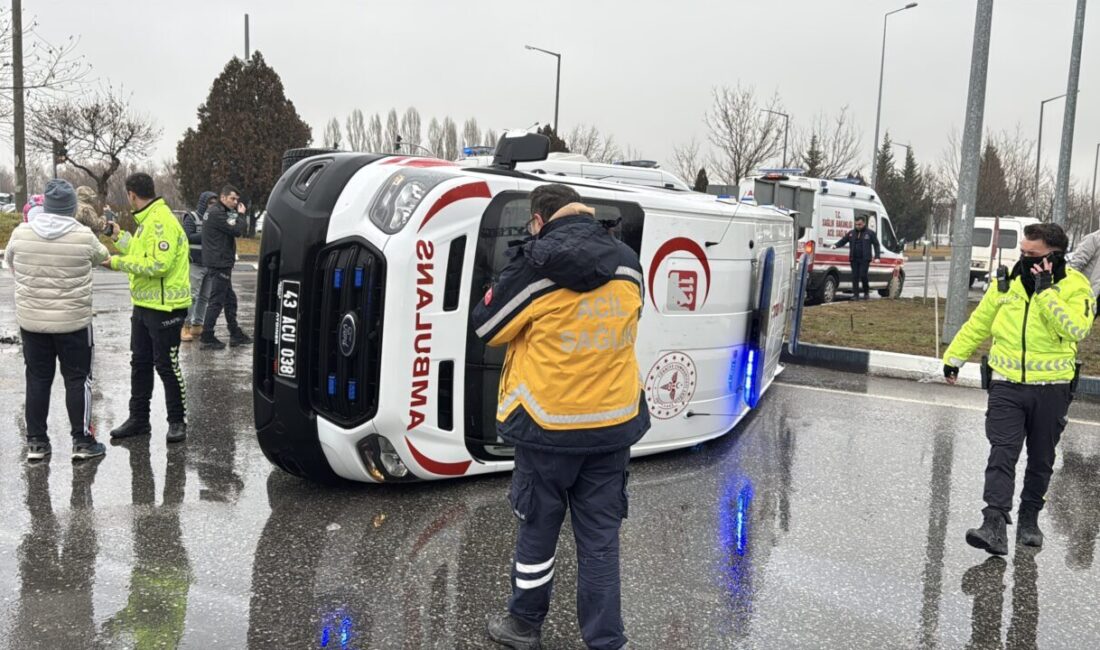 KÜTAHYA (AA) – Kütahya'da 14 Ocak'ta otomobilin ambulansa çarptığı ve