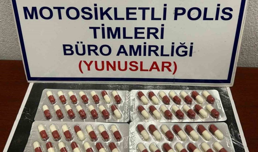 Kütahya’da sırt çantasında 84 adet sentetik ecza hap ele geçirilen