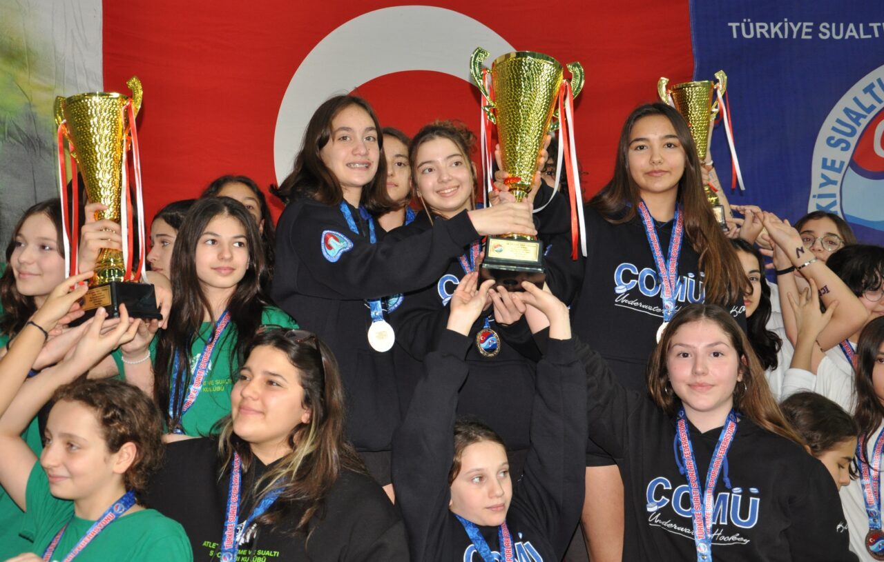 KÜTAHYA (AA) – Kütahya'da Türkiye Sualtı Sporları Federasyonunun (TSSF), sualtı