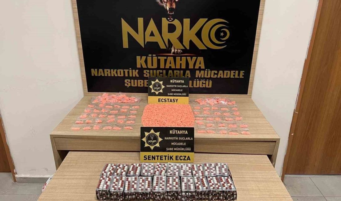 Kütahya’da gerçekleştirilen uyuşturucu operasyonunda gözaltına alınan 5 şüpheliden 4’ü çıkarıldığı