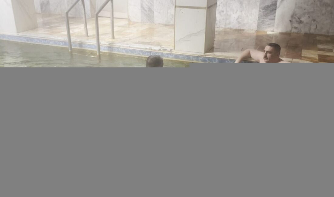 Kütahya’nın Emet ilçesine bağlı Sülye köyündeki Dereli Kaplıcaları, kış mevsiminde