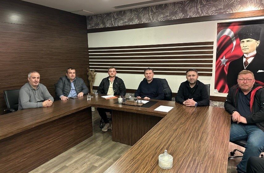 Kütahya’nın Tavşanlı ilçesinde, AK Parti İlçe Başkanlığında, gençler için önemli
