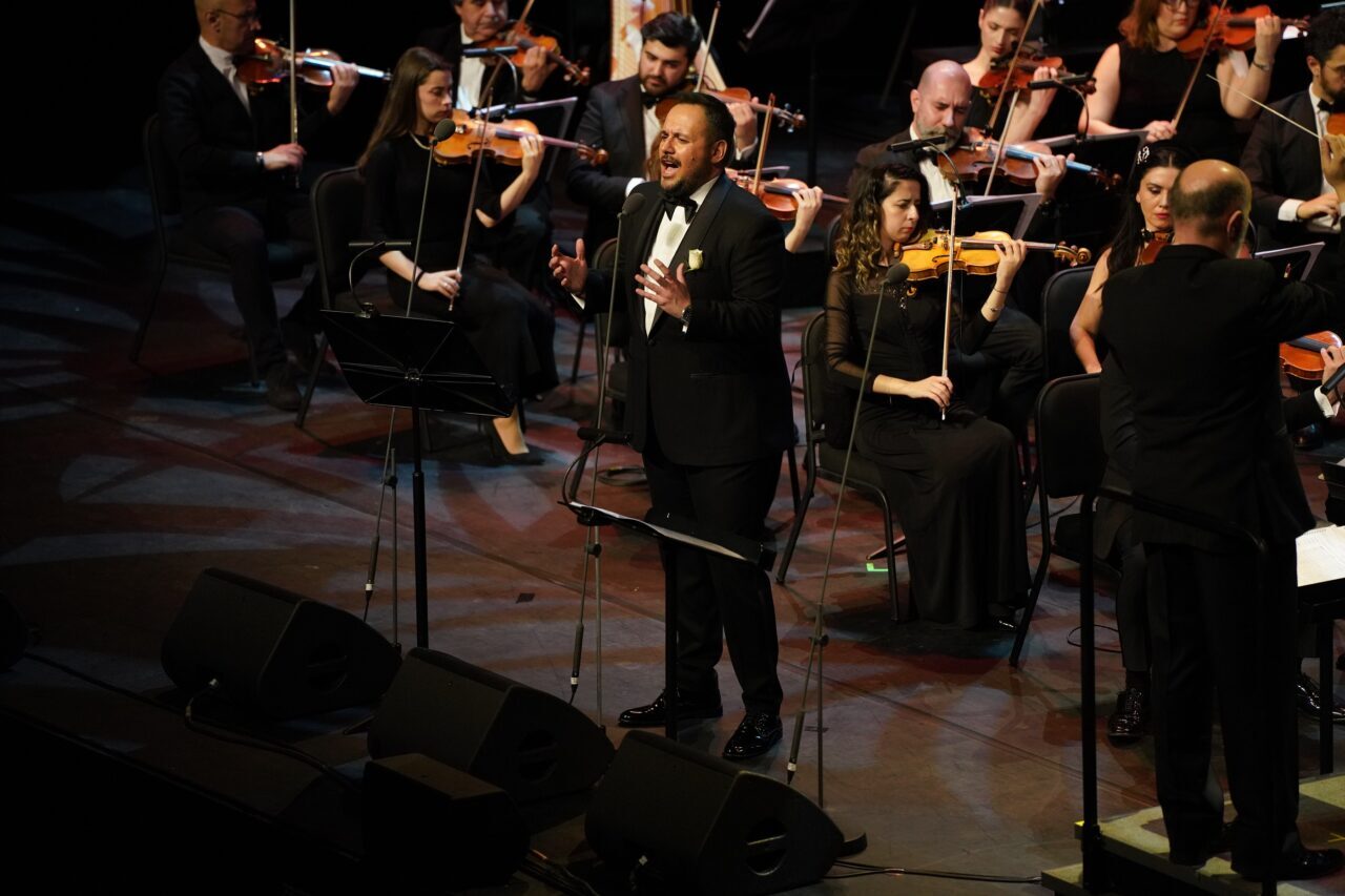 İSTANBUL (AA) – Limak Filarmoni Orkestrası, operanın ünlü isimlerini bir