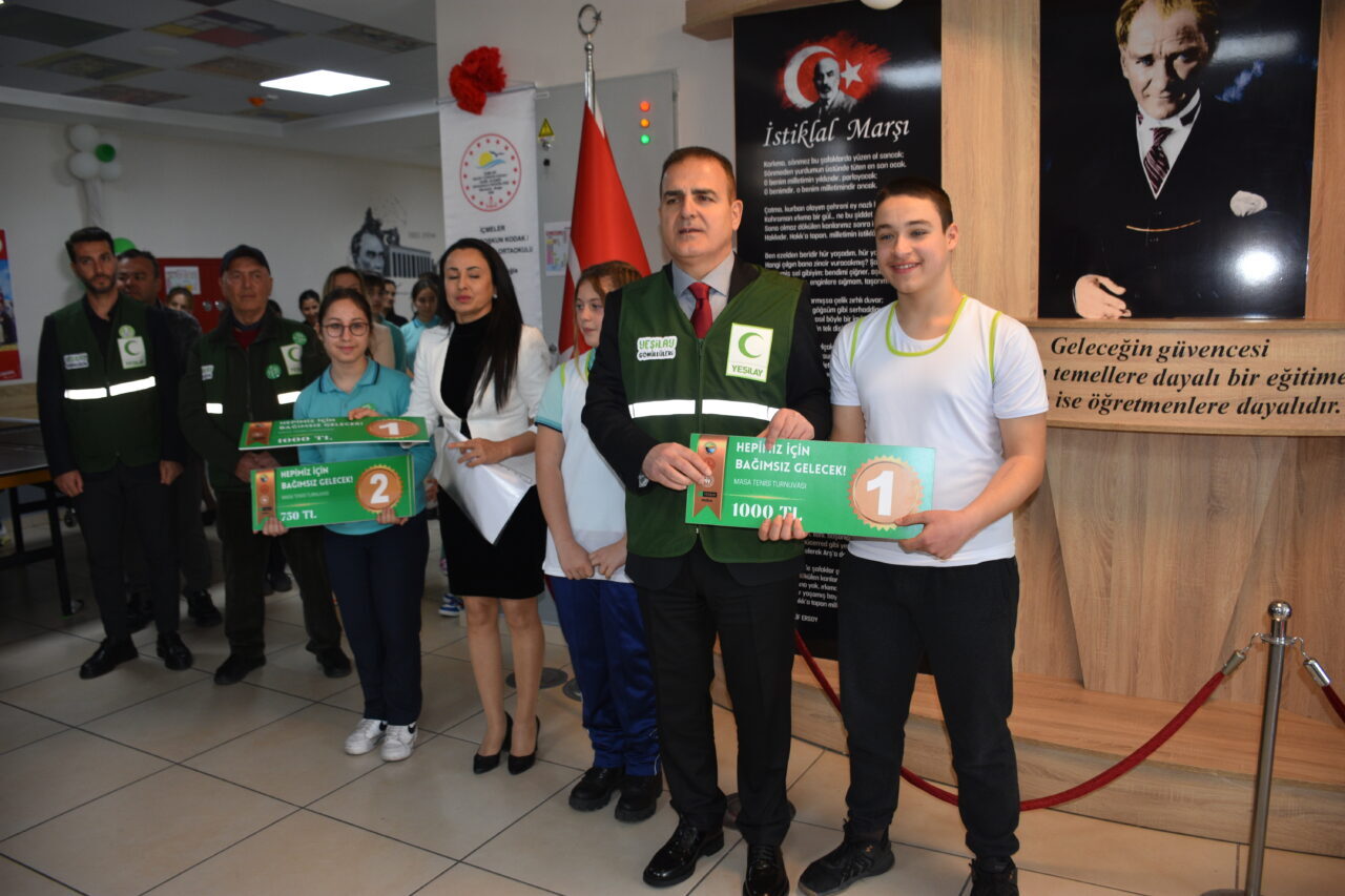 MUĞLA (AA) – Muğla'nın Marmaris ilçesinde bağımlılıkla mücadelede farkındalık oluşturmak