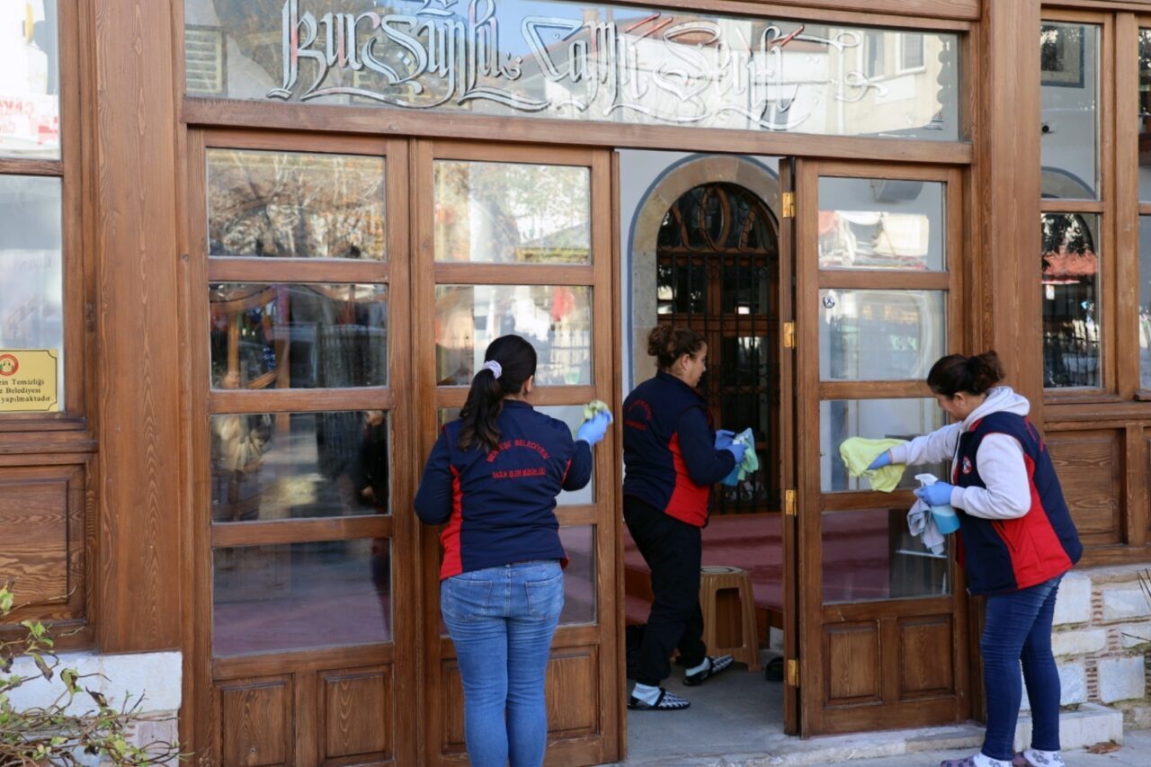 MUĞLA (AA) – Menteşe Belediye ekipleri ilçe merkezi ve bağlı