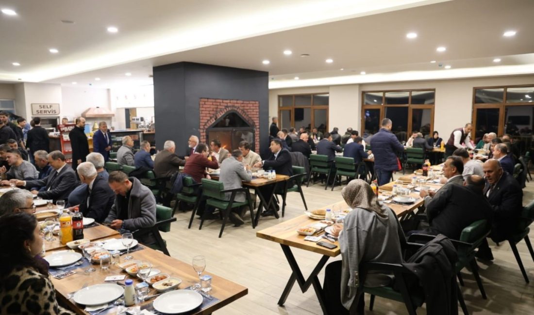 Milliyetçi Hareket Partisi (MHP) Kütahya heyeti, Gediz’de düzenlenen aylık istişare
