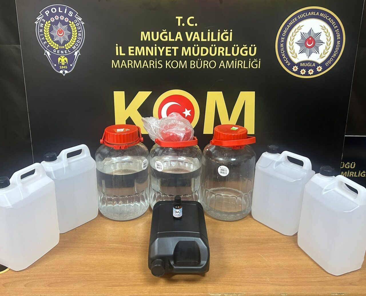 MUĞLA (AA) – Muğla'nın Marmaris ve Bodrum ilçelerinde 164 litre