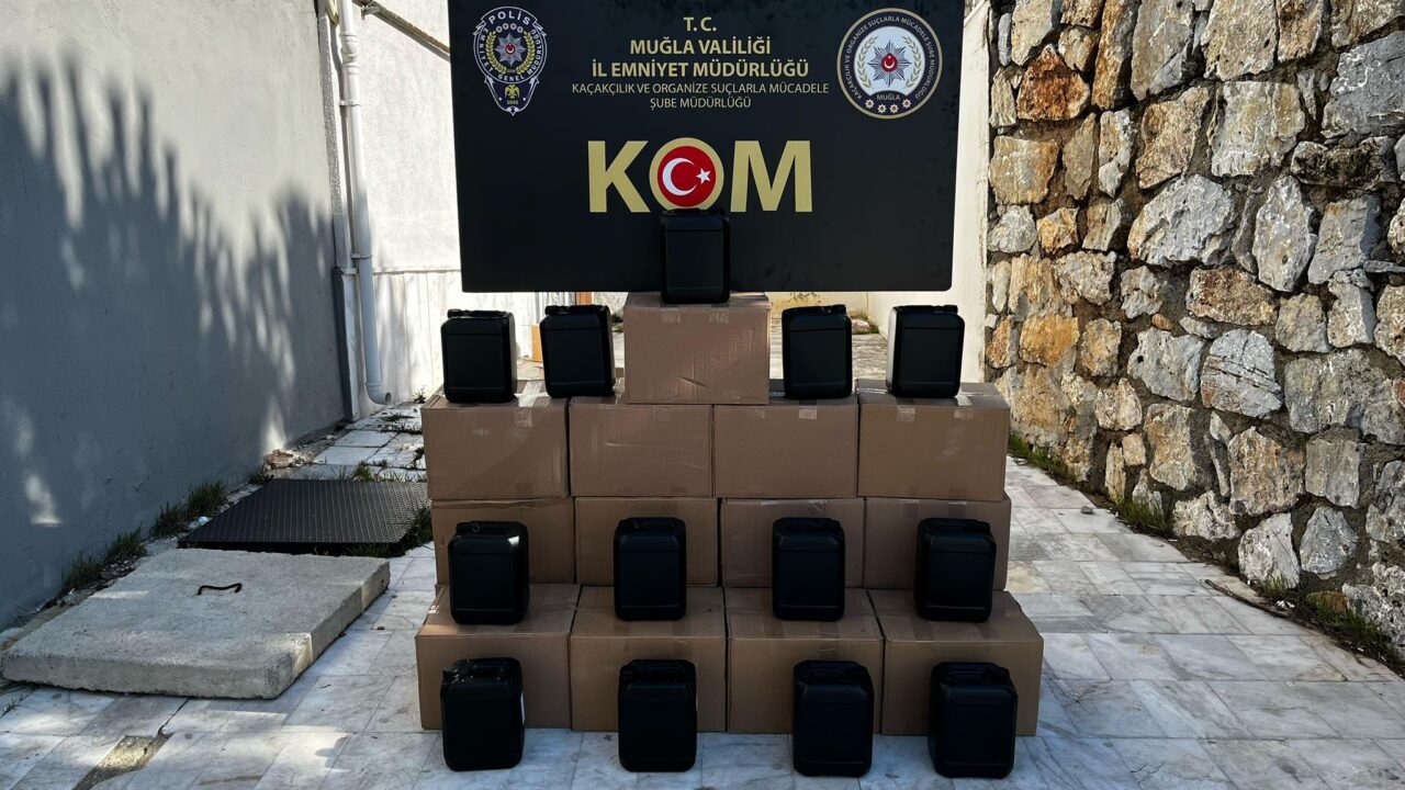 MUĞLA (AA) – Muğla'nın Menteşe ilçesinde 380 litre kaçak etil