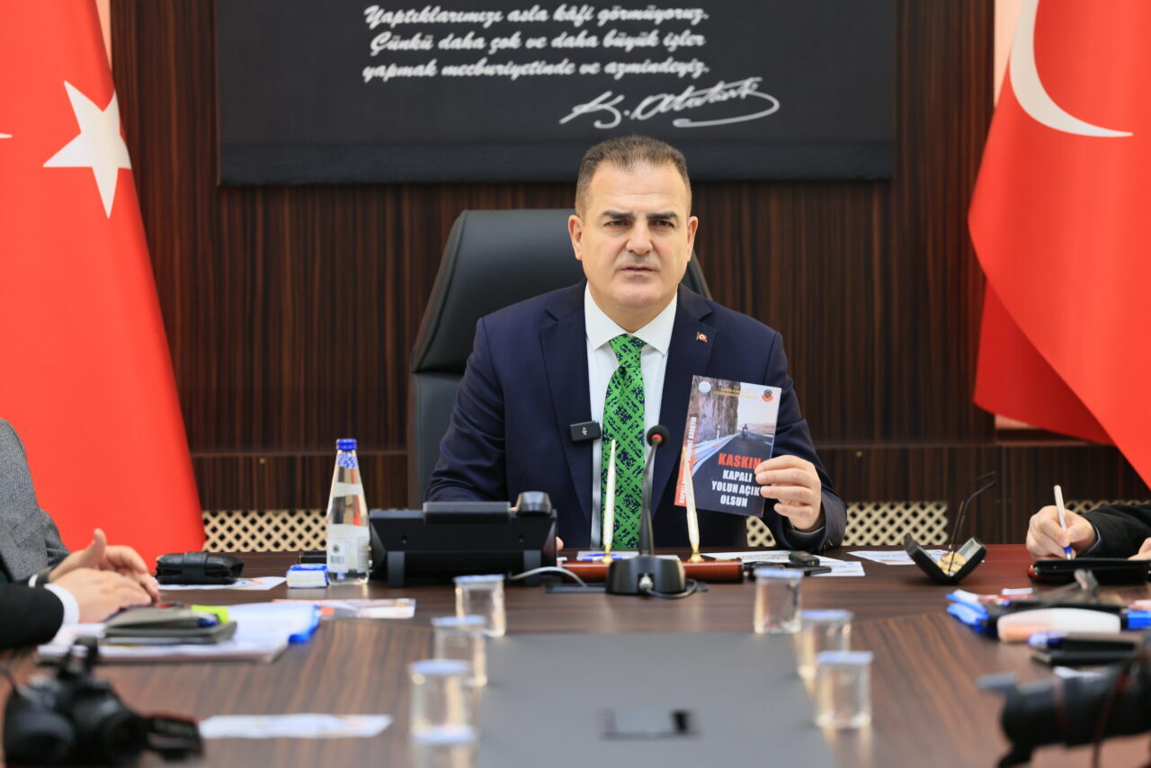 MUĞLA (AA) – Muğla Valisi İdris Akbıyık, kentte organize suç