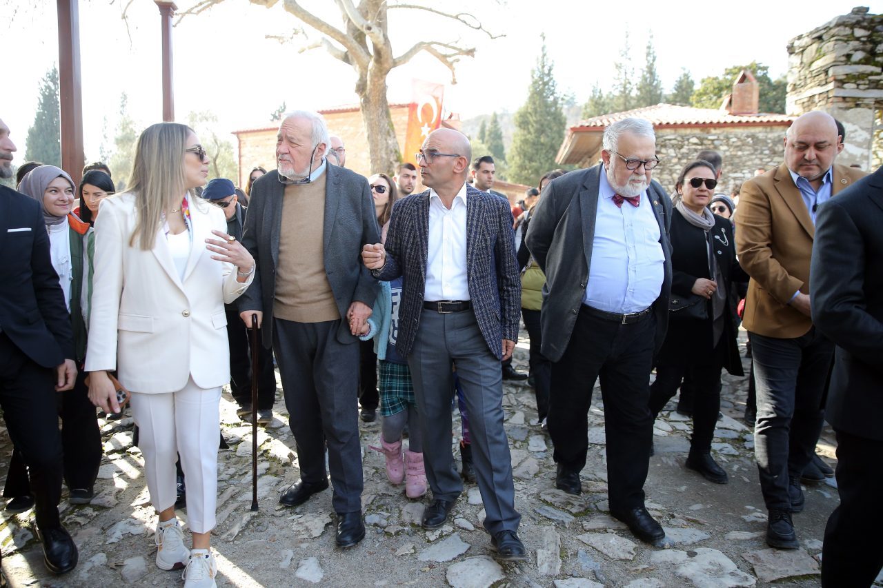 MUĞLA (AA) – Muğla'da, yapay zekayla hazırlanan "Stratonikeia Gladyatörleri" belgeselinin