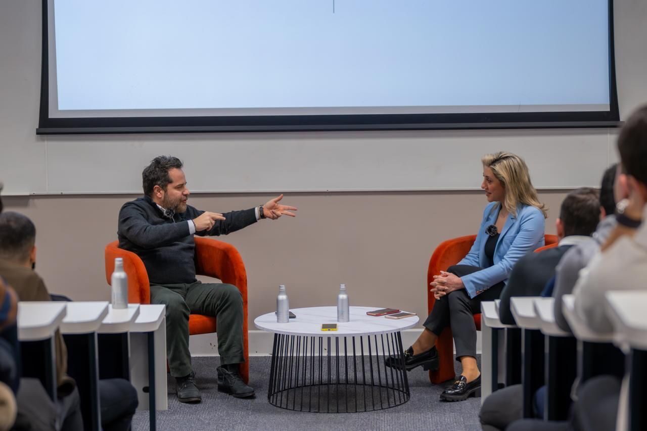 - Nef Yönetim Kurulu Başkanı Erden Timur:
- "Biz sadece binalar