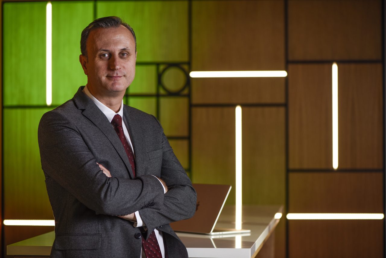 - Parolapara CEO'su Fatih Çelik:
- "Markamızın yenilikçi vizyonu hem sektördeki