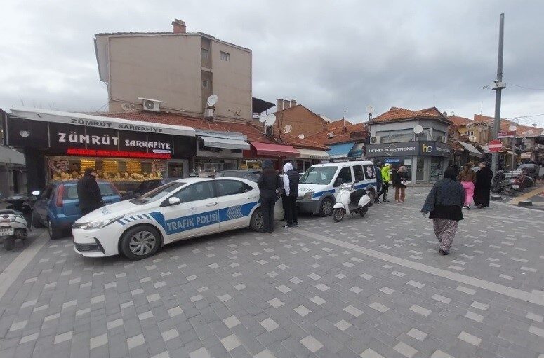 Kütahya’nın Tavşanlı ilçesi İlçe Emniyet Müdürlüğü Trafik Büro Amirliği, motosiklet