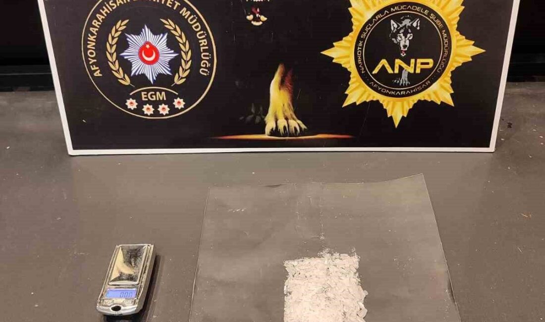 Afyonkarahisar’da takibe alınan bir şahıs uyuşturucu madde ve hassas terazi