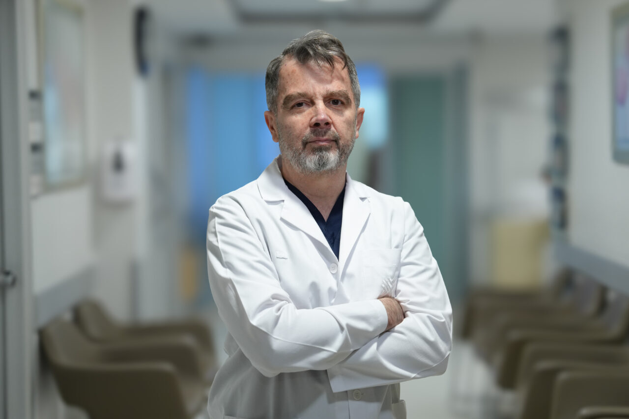 - Medipol Koşuyolu Hastanesi Üroloji Bölümünden Prof. Dr. Bülent Erkurt:
-