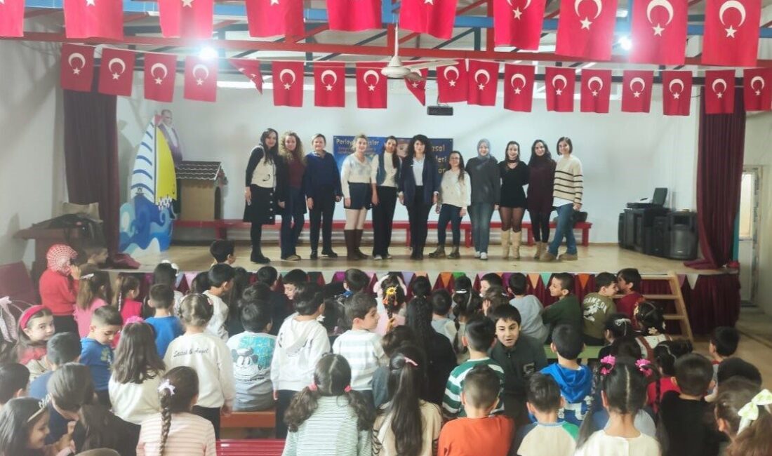 İZMİR (AA) – Romanların kültürel mirasını yaşatma amacıyla yürütülen "Sasas