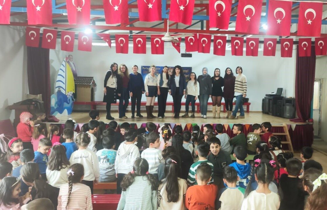 İZMİR (AA) – Romanların kültürel mirasını yaşatma amacıyla yürütülen "Sasas