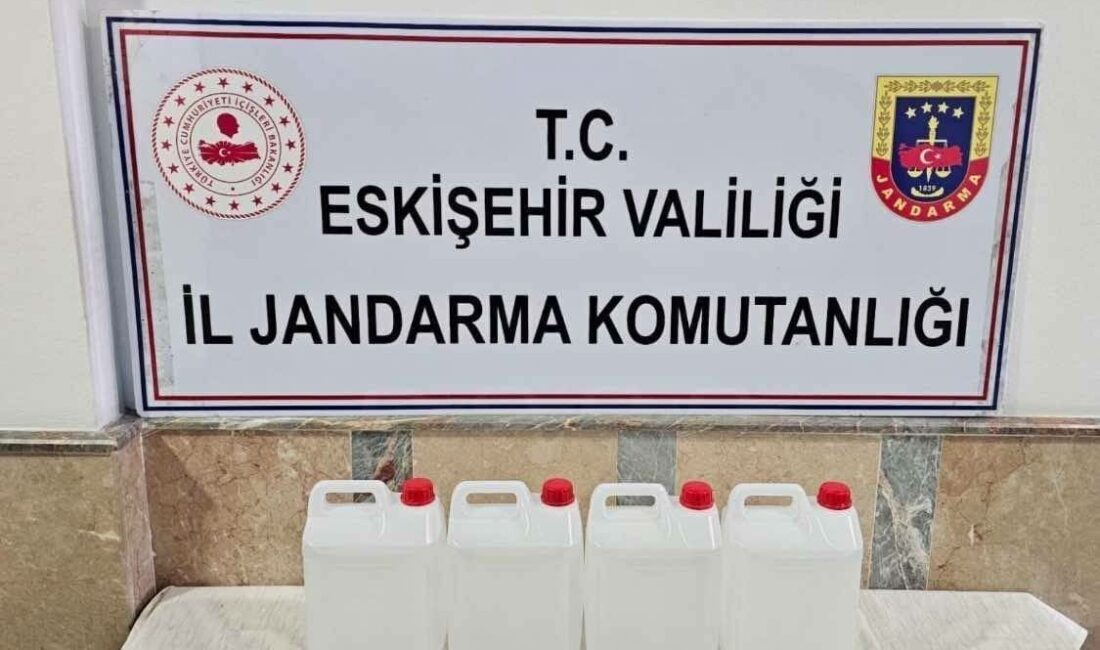Eskişehir’de jandarma ekiplerince sahte içki üreteceği belirlenen ve 20 litre