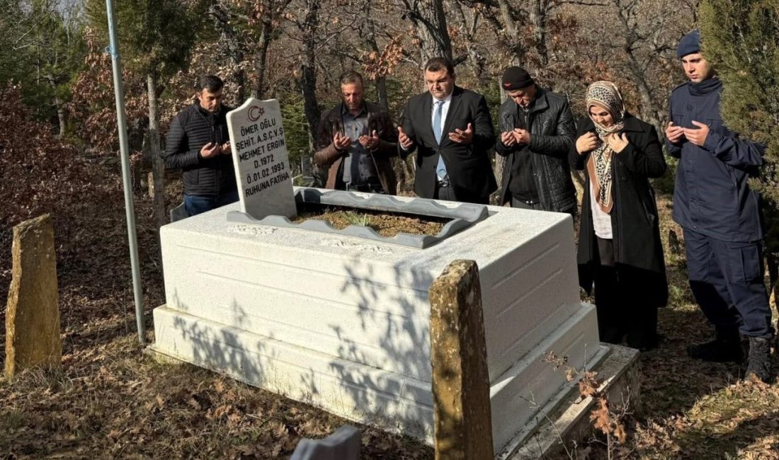 1993 yılında uçak bakım hangarında meydana gelen patlama sonucu şehit