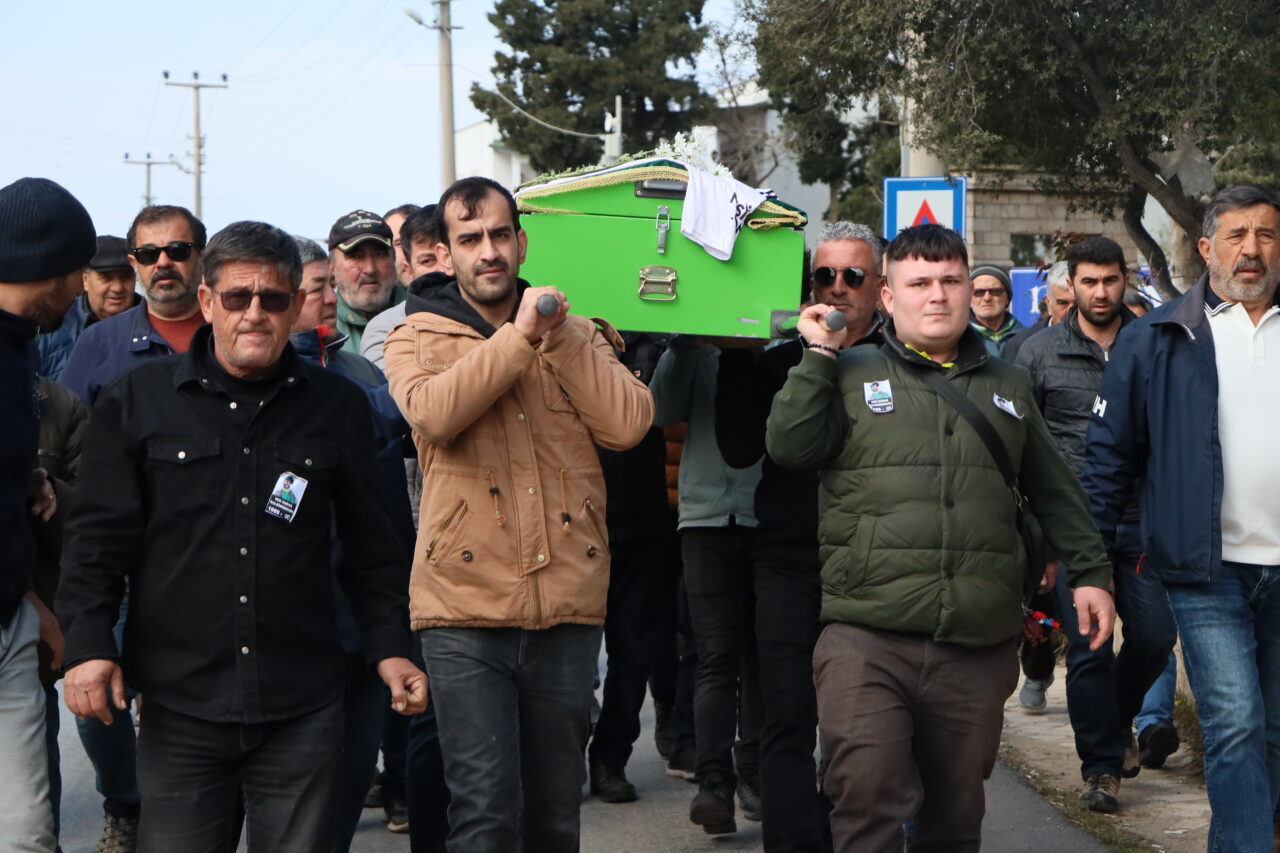 - Annesini bebekken kaybeden ve çocuk yaşta engelli kalan Tabak'ın